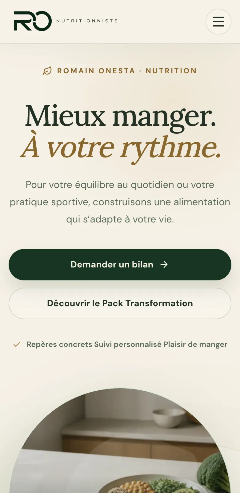 Le même site Ro Nutritionniste sur téléphone, avec le bouton « Demander un bilan »